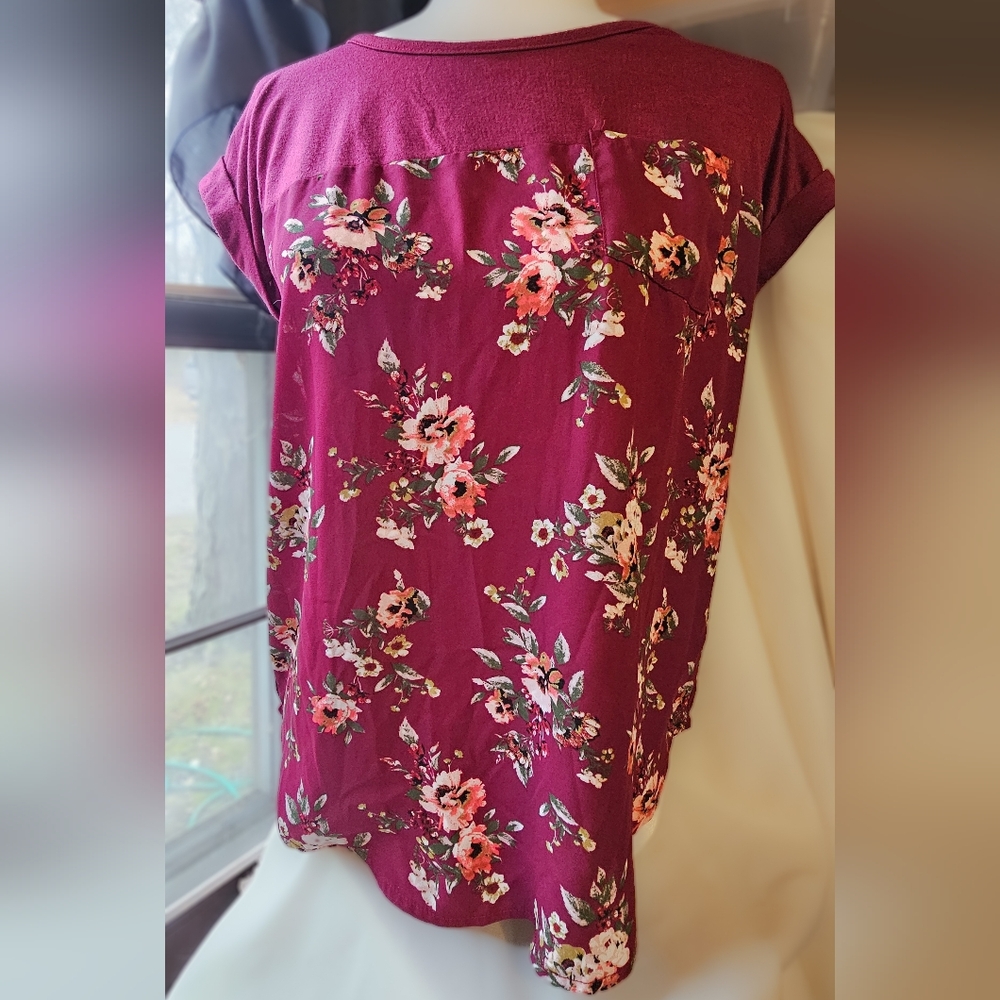 Mason & Belle Kinglake Mixed Material Top Small Burgundy Floral Short Sleeve